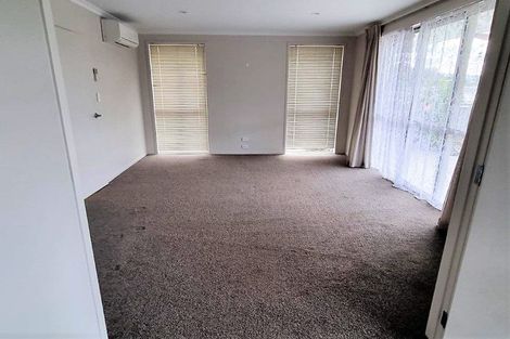 Photo of property in 8 Matuku Place, Mangawhai, 0505