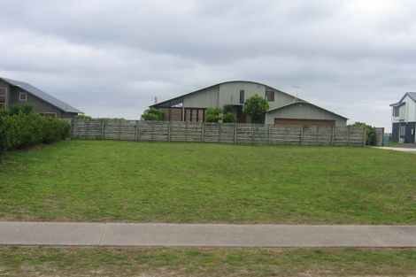 Photo of property in 140 Puka Crescent, Matarangi, Whitianga, 3592