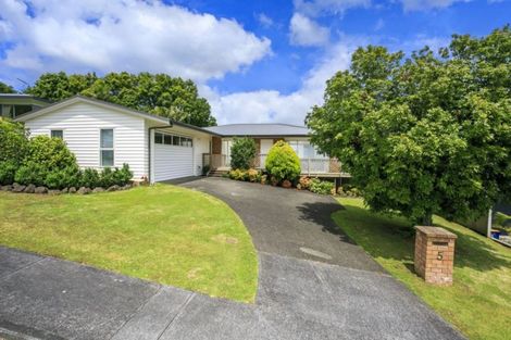 Photo of property in 5 Sandpiper Grove, Unsworth Heights, Auckland, 0632