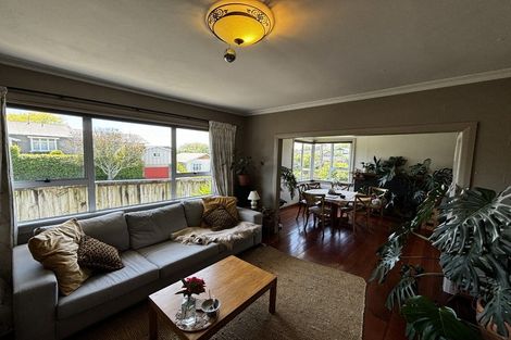 Photo of property in 79 Mangorei Road, Strandon, New Plymouth, 4312