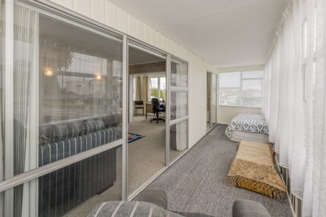 Photo of property in 164 Weraroa Road, Levin, 5510