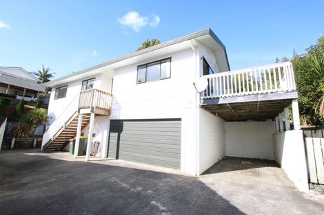 Photo of property in 2/29 Beaudine Avenue, Glenfield, Auckland, 0629