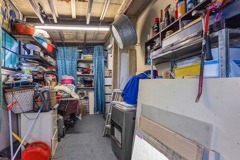 Photo of property in 31 Redwood Drive, Massey, Auckland, 0614