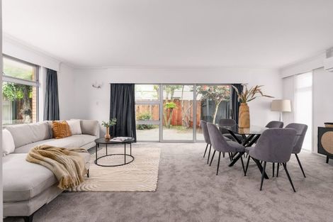 Photo of property in 2/17 Tudor Avenue, Ilam, Christchurch, 8041