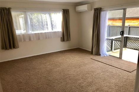 Photo of property in 2/17 West Hoe Road, Orewa, 0931