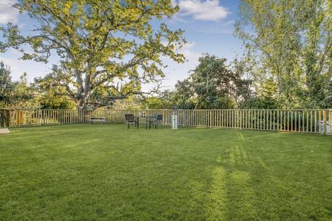 Photo of property in 90 Kelman Road, Kelston, Auckland, 0602