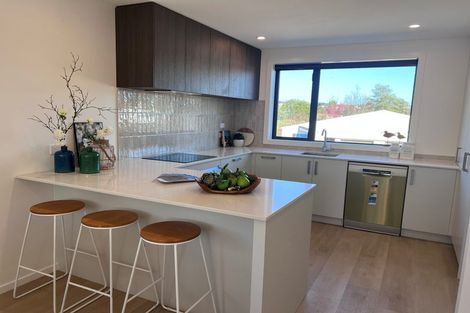 Photo of property in 8 Pip Way, Omokoroa, 3114