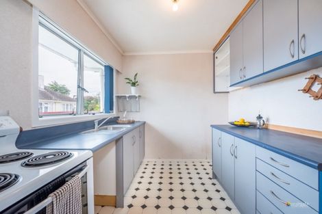 Photo of property in 198c Cambridge Terrace, Naenae, Lower Hutt, 5011