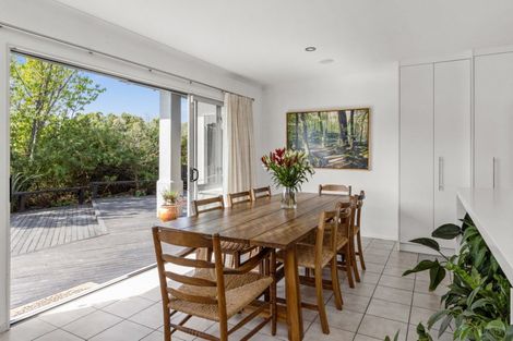 Photo of property in 46 Hikanui Drive, Havelock North, 4130