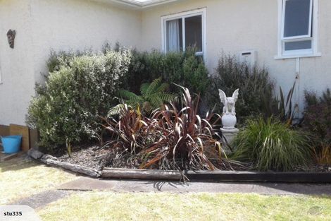 Photo of property in 3 Omori Place, Castlecliff, Whanganui, 4501