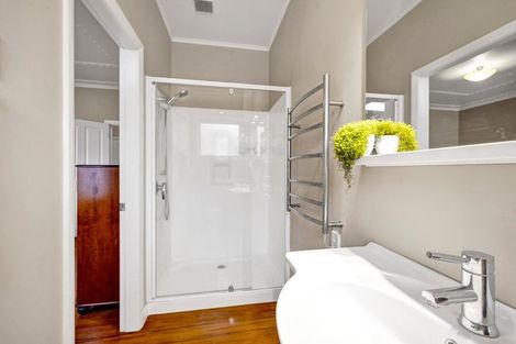 Photo of property in 17 Turi Street, Welbourn, New Plymouth, 4312