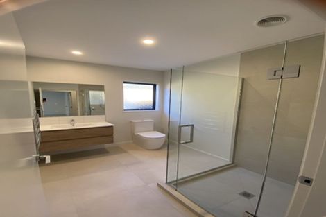 Photo of property in 15 Inder Street, Jacks Point, 9371