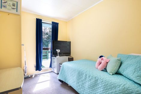 Photo of property in 7 Bushland Grove, Paparangi, Wellington, 6037