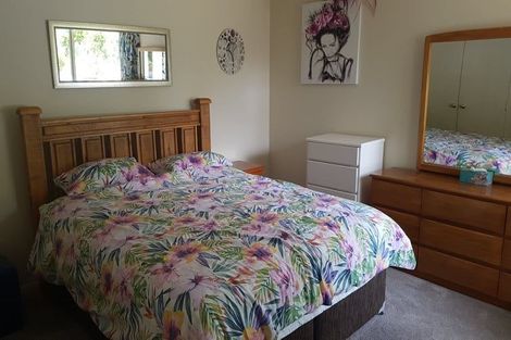 Photo of property in 27 Villa Grove, Paraparaumu, 5032