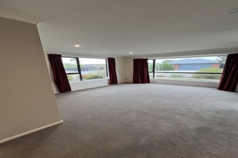 Photo of property in 1/17 Aberfoyle Place, Parklands, Christchurch, 8083