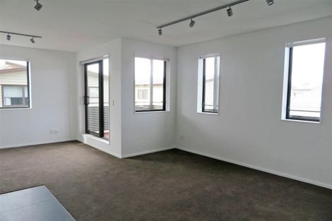 Photo of property in The Firemans Apartments, 214/321 Jackson Street, Petone, Lower Hutt, 5012