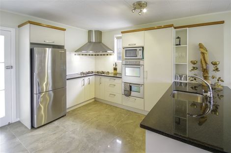 Photo of property in 38 Waterfront Road, Pukenui, 0484