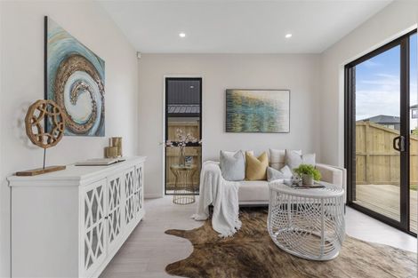 Photo of property in 22 Bendridge Street, Flat Bush, Auckland, 2019