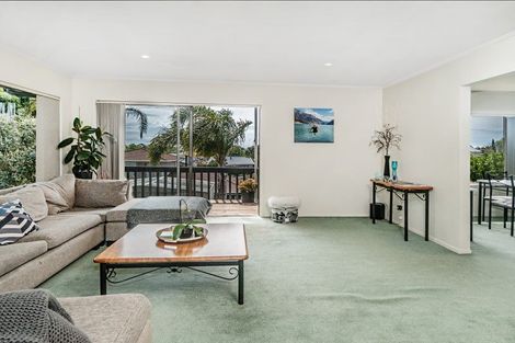 Photo of property in 10 Marendellas Drive, Bucklands Beach, Auckland, 2014