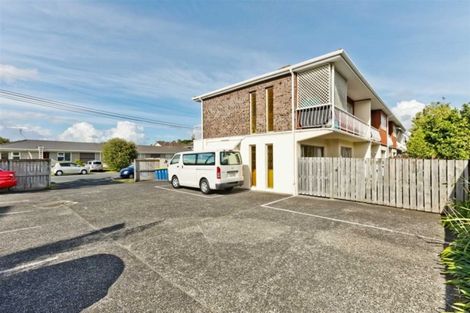 Photo of property in 9/773 Beach Road, Browns Bay, Auckland, 0630
