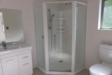 Photo of property in 15 Wantwood Grove, Churton Park, Wellington, 6037