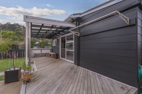 Photo of property in 6 Aputa Avenue, Te Puru, Thames, 3575