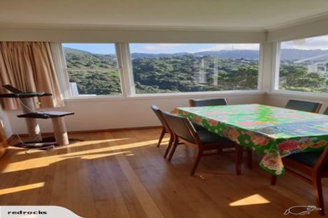 Photo of property in 8 Winston Street, Crofton Downs, Wellington, 6035