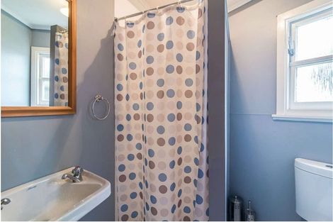 Photo of property in 48 Cunliffe Street, Johnsonville, Wellington, 6037