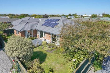 Photo of property in 24 Chesterfield Mews, Russley, Christchurch, 8042