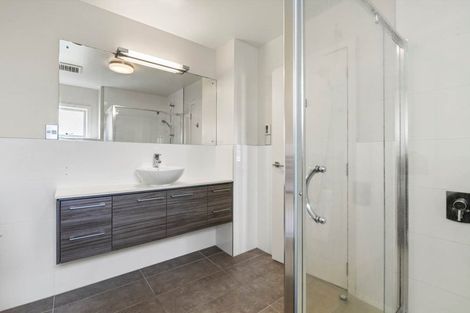 Photo of property in 8 Eaves Bush Parade, Orewa, 0931