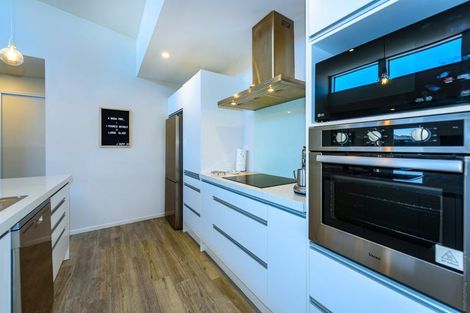 Photo of property in 10 Meyer Crescent, Halswell, Christchurch, 8025