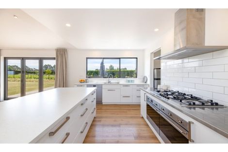 Photo of property in 32 Cridges Road, Darfield, 7510