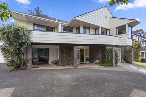 Photo of property in 203 Chelsea View Drive, Chatswood, Auckland, 0626