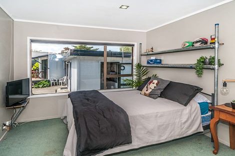 Photo of property in 10 Marendellas Drive, Bucklands Beach, Auckland, 2014