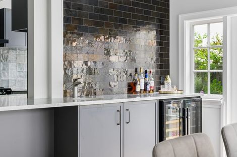 Photo of property in 9 Oakley Avenue, Claudelands, Hamilton, 3214