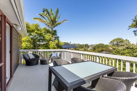 Photo of property in 2/43 Rawene Road, Birkenhead, Auckland, 0626