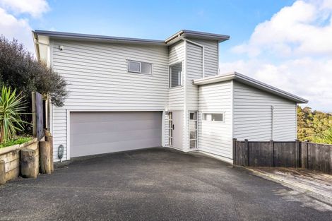 Photo of property in 1100-1102 Scenic Drive North, Swanson, Auckland, 0816