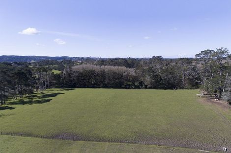 Photo of property in 43 Motu Road, Kumeu, 0891