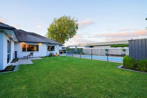 Photo of property in 16 Bree Place, Flagstaff, Hamilton, 3210