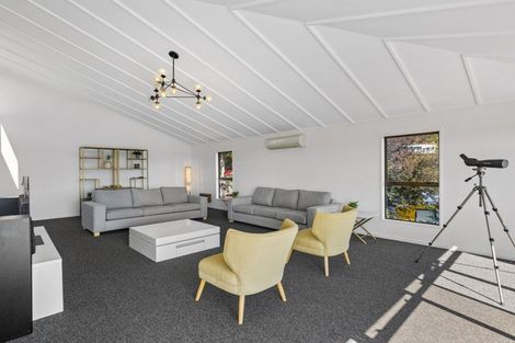 Photo of property in 5 Osmond Lane, Mount Pleasant, Christchurch, 8081