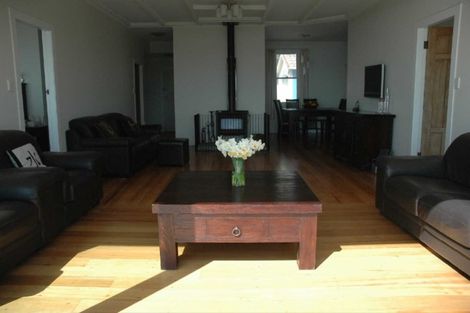 Photo of property in 106 The Parade, Paekakariki, 5034