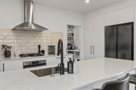Photo of property in 1 Tai Road, Richmond Heights, Taupo, 3330