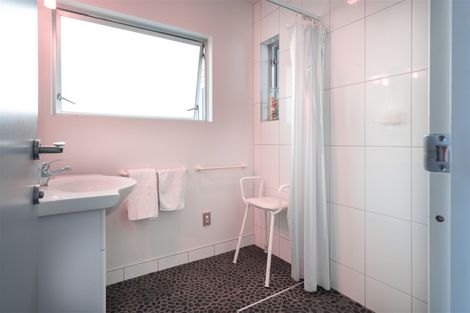 Photo of property in 6 Davis Crescent, Paihia, 0200