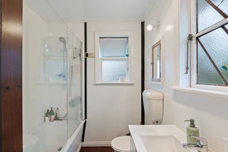 Photo of property in 4 Tara Street, Riccarton, Christchurch, 8041