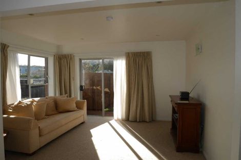 Photo of property in 12 Kowhai Grove, Raumati Beach, Paraparaumu, 5032