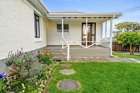 Photo of property in 11a Raumati Crescent, Onerahi, Whangarei, 0110