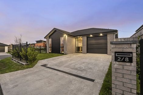Photo of property in 2/8 Bostonkip Crescent, Fitzroy, Hamilton, 3282