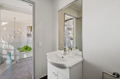 Photo of property in 1 Locheagles Rise, Kinloch, Taupo, 3377