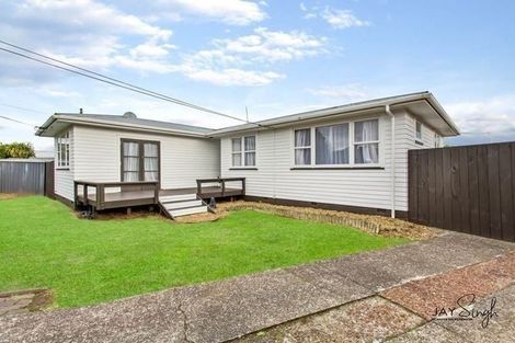 Photo of property in 17 Albion Place, Papakura, 2110