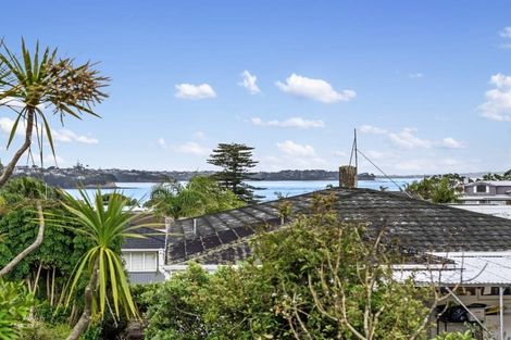 Photo of property in 283a Beach Road, Campbells Bay, Auckland, 0630